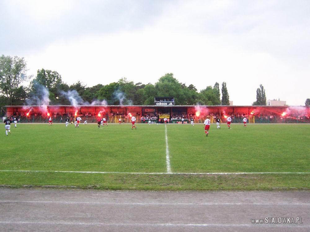 Stal Stalowa Wola - Sandecja Nowy Sącz (2004-06-12)