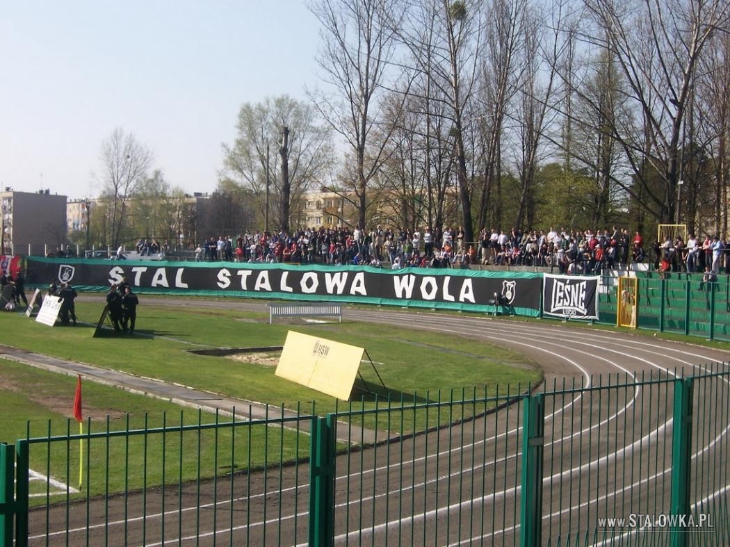 Stal Stalowa Wola - Hutnik Kraków (2005-04-30)