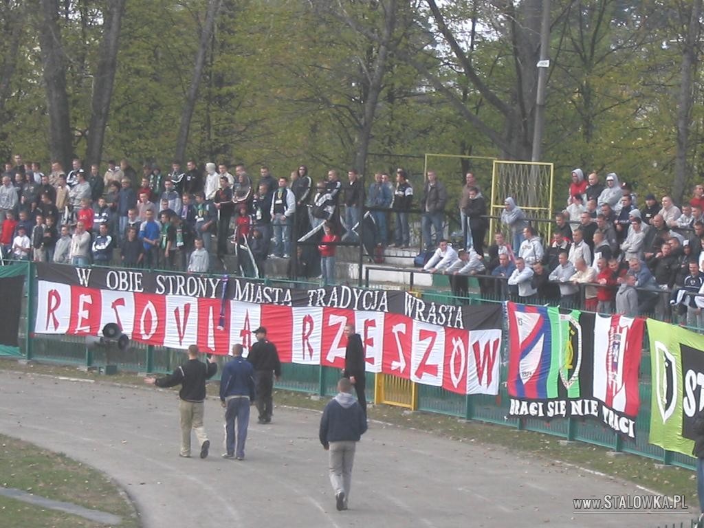 Stal Stalowa Wola - Stal Rzeszów (2005-10-21)