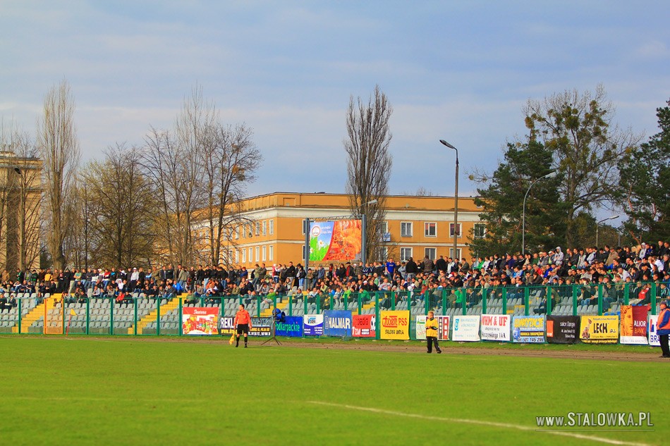 Stal Stalowa Wola - Stal Rzeszw (2011-04-16)